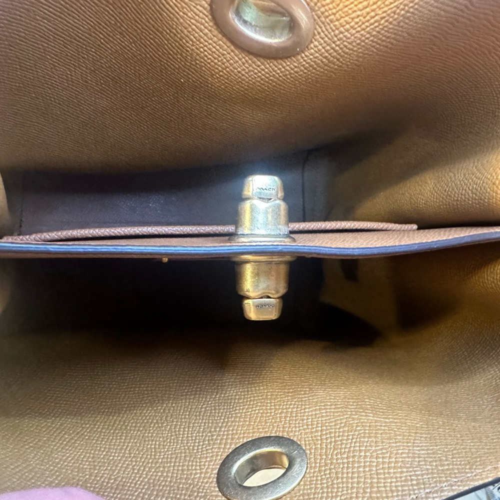 LIKE NEW Coach Pebble Leather Shoulder Bag in Mustard - Picture 9 of 12